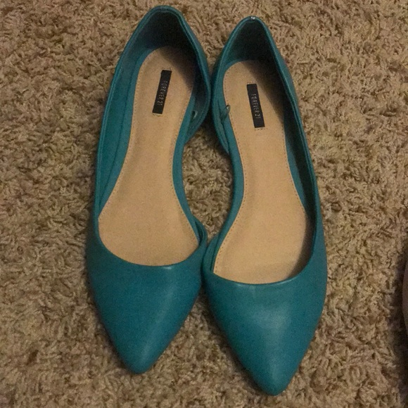 Pointy toe flats - Picture 2 of 3